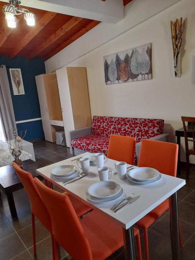 Victory Apartments Hotel Самотраки Экстерьер фото