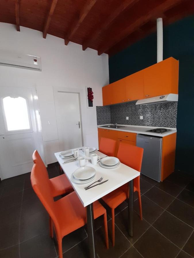 Victory Apartments Hotel Самотраки Экстерьер фото