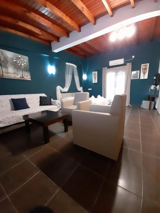 Victory Apartments Hotel Самотраки Экстерьер фото