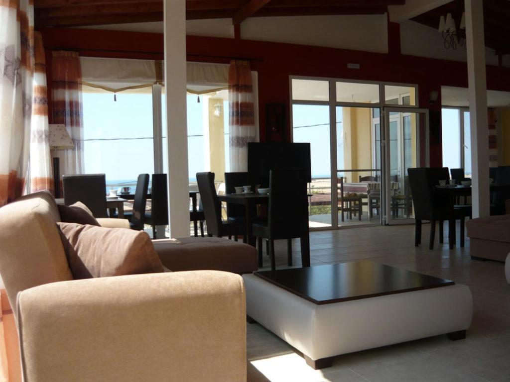 Victory Apartments Hotel Самотраки Экстерьер фото