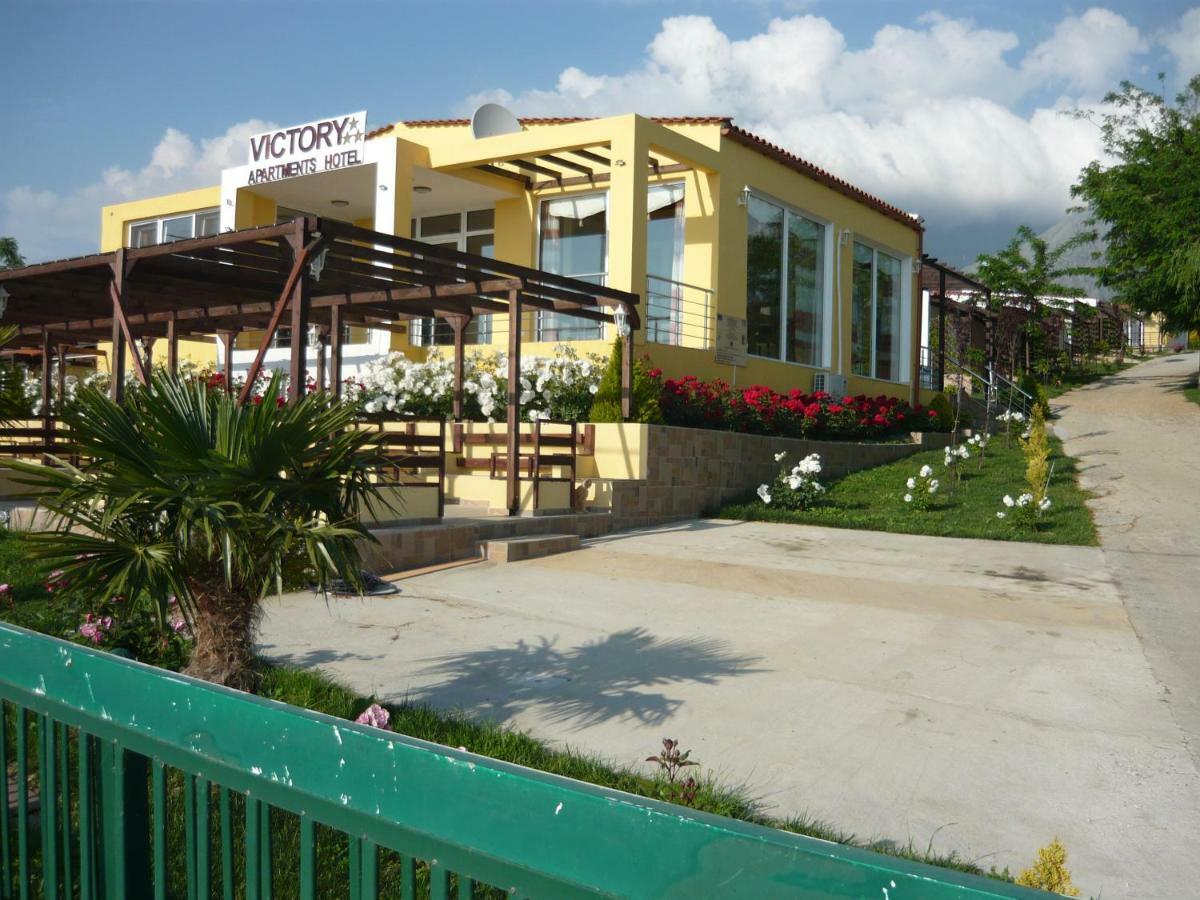 Victory Apartments Hotel Самотраки Экстерьер фото