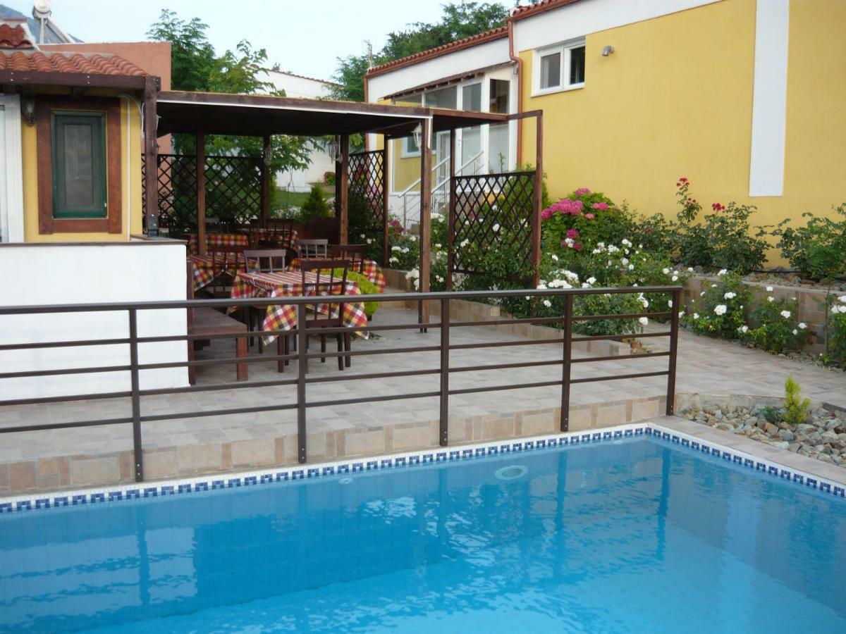 Victory Apartments Hotel Самотраки Экстерьер фото
