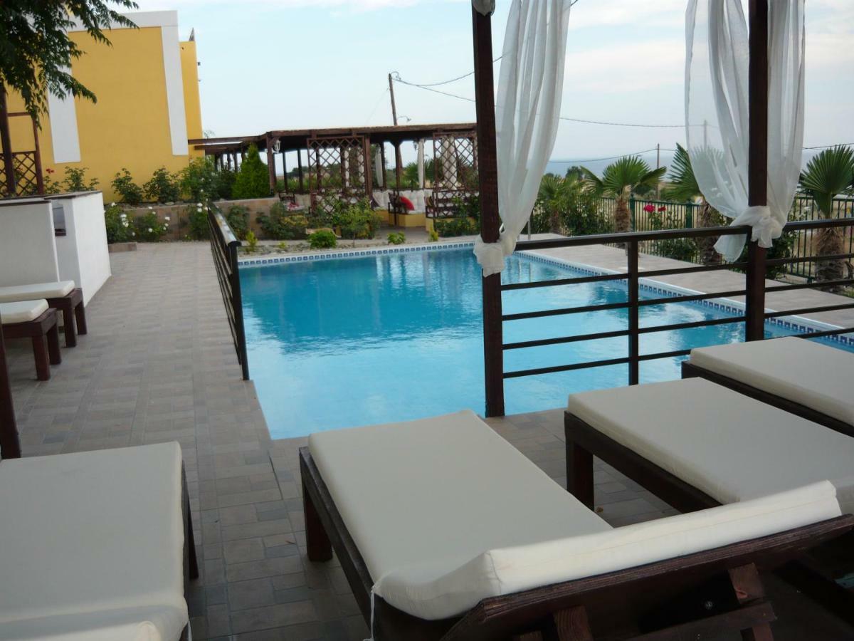 Victory Apartments Hotel Самотраки Экстерьер фото