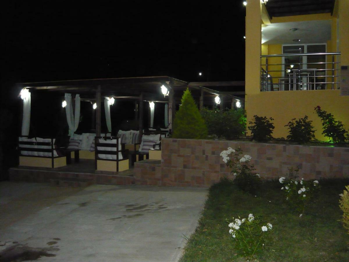 Victory Apartments Hotel Самотраки Экстерьер фото